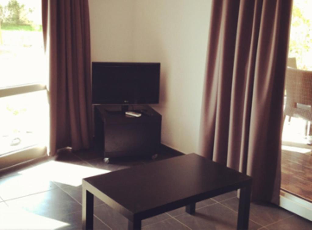 Marina Di Favona Hotel Favone Quarto foto